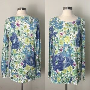 INOAH Lightweight Floral Print Crinkle Top Size Medium